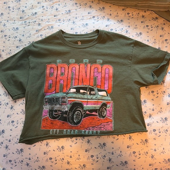 Bronco Crop Top - Picture 1 of 2